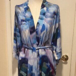 SOMA Blue Floral Daydream Cool Nights Short Robe S/M Small/Medium NWT